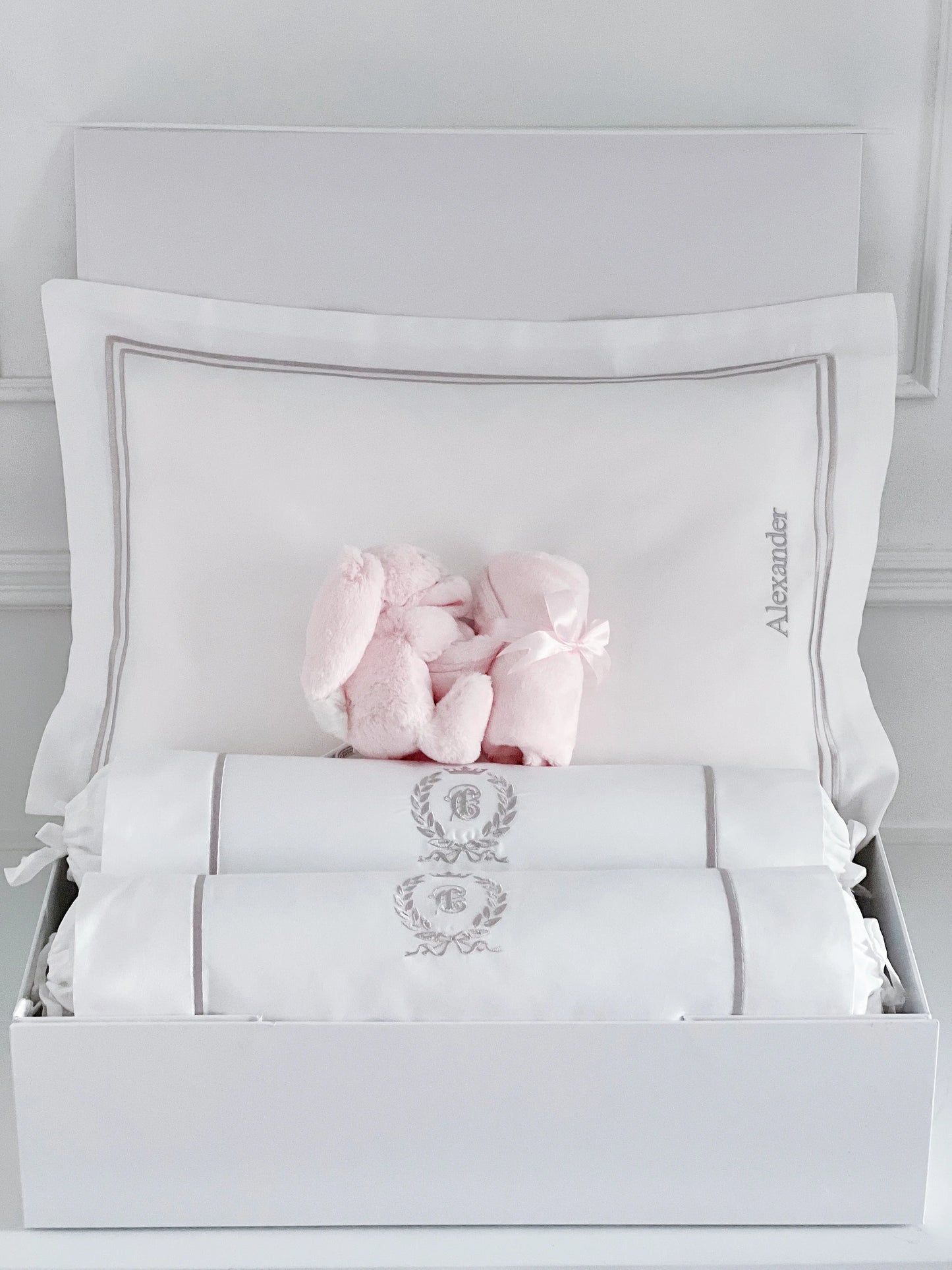 Bonne Nuit Newborn Gift Set - Platinum White - Count & Countess