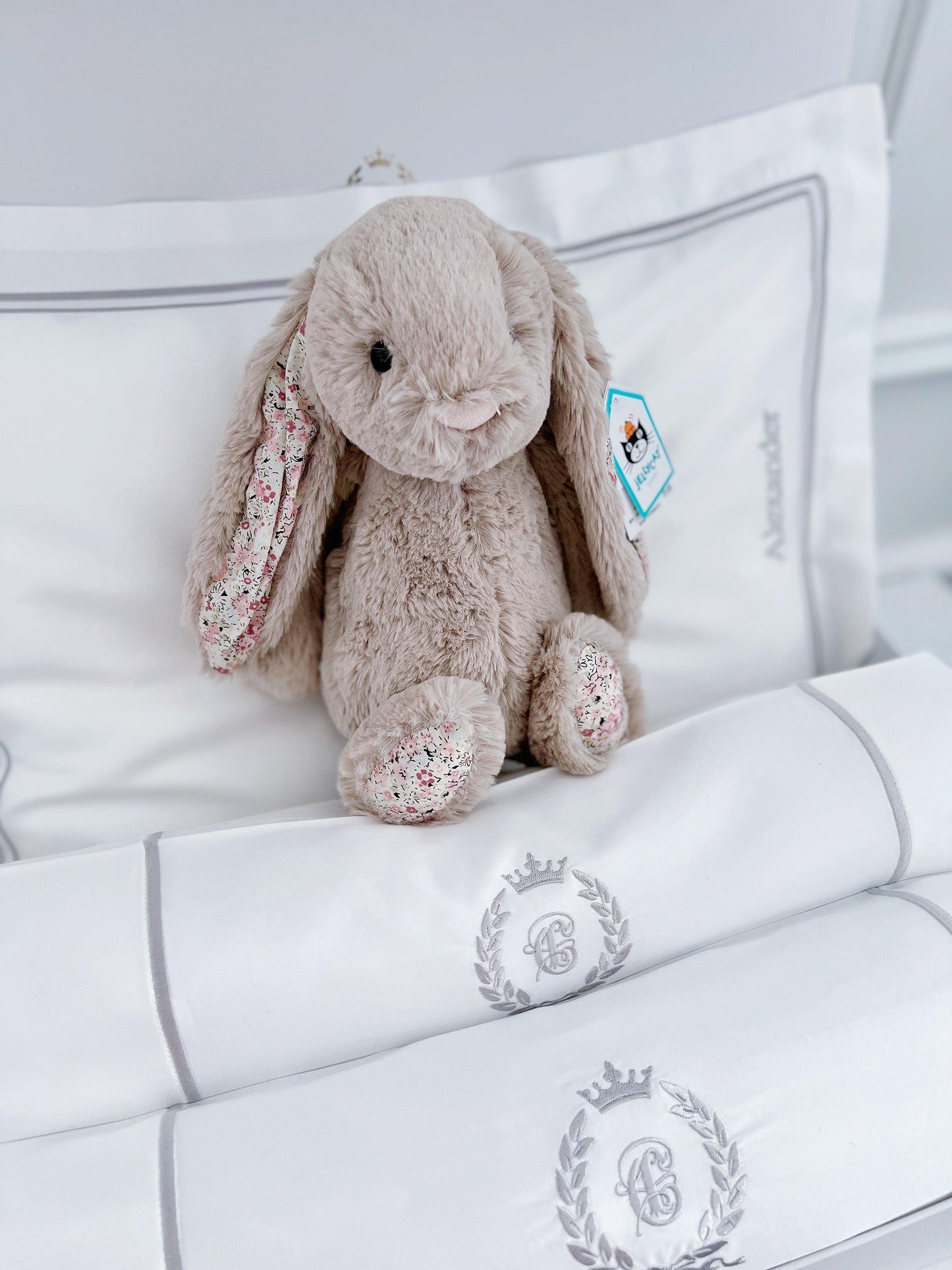 Bonne Nuit Newborn Gift Set - Platinum White - Count & Countess
