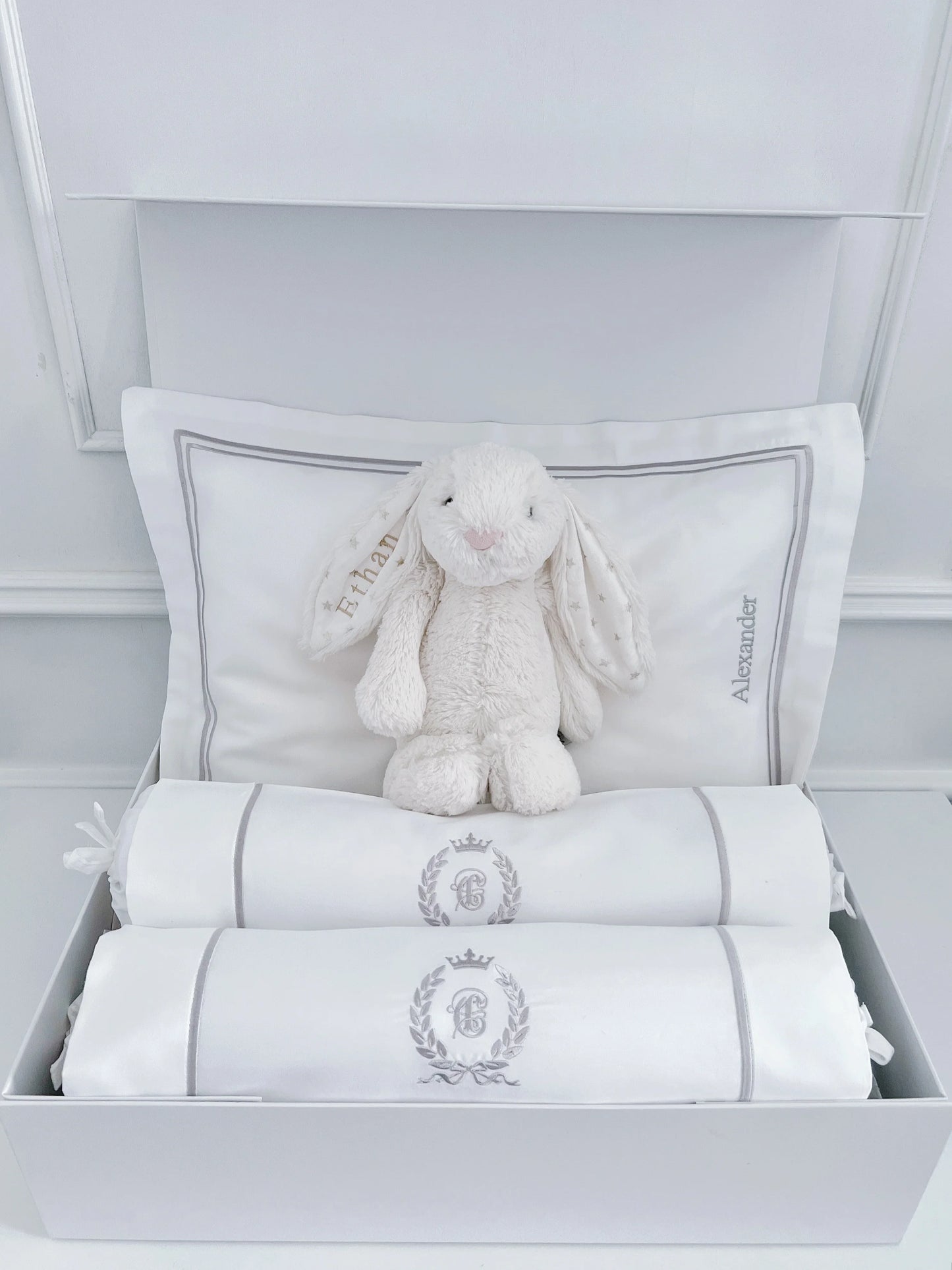 Bonne Nuit Newborn Gift Set - Platinum White - Count & Countess