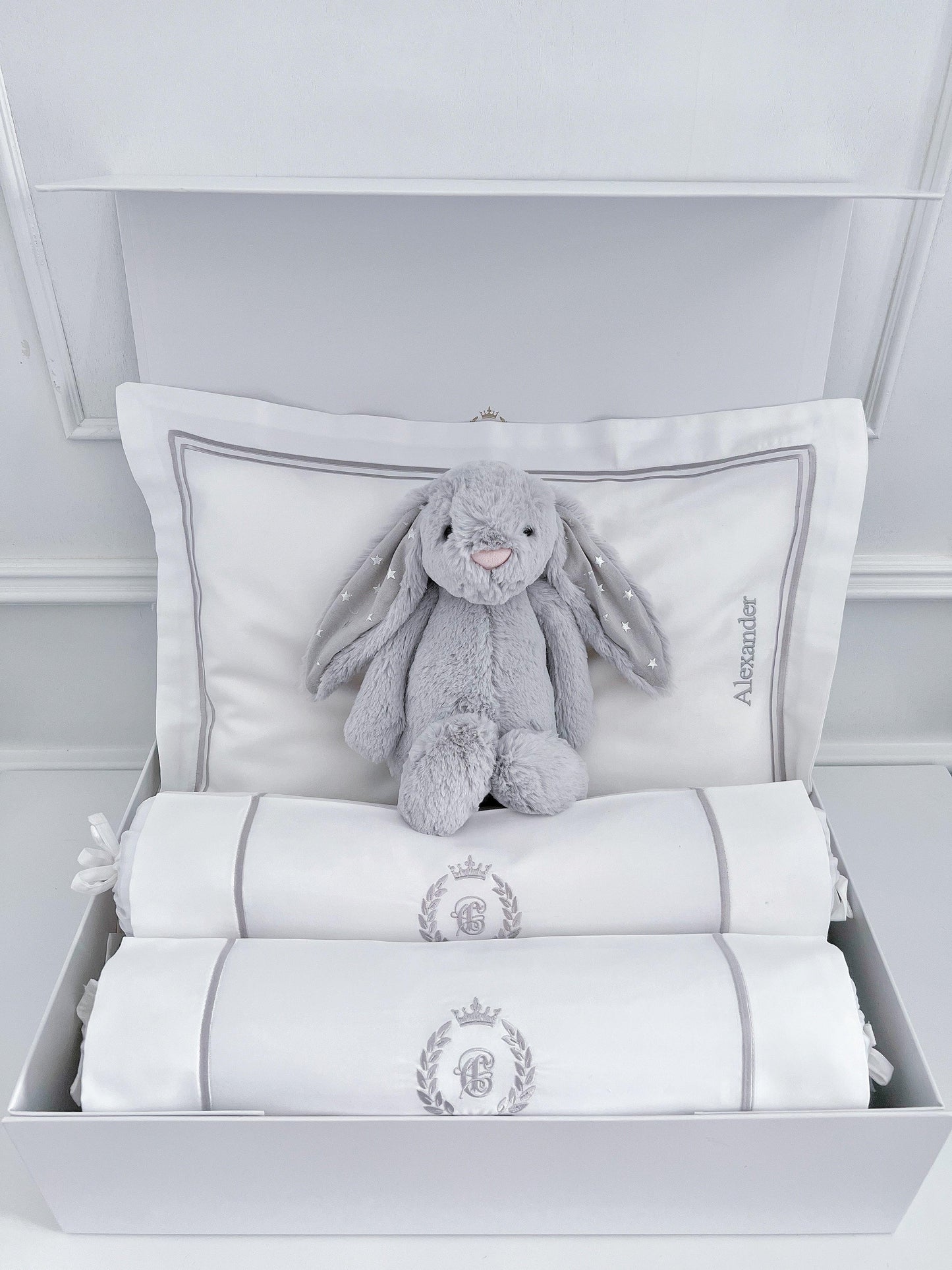 Bonne Nuit Newborn Gift Set - Platinum White - Count & Countess
