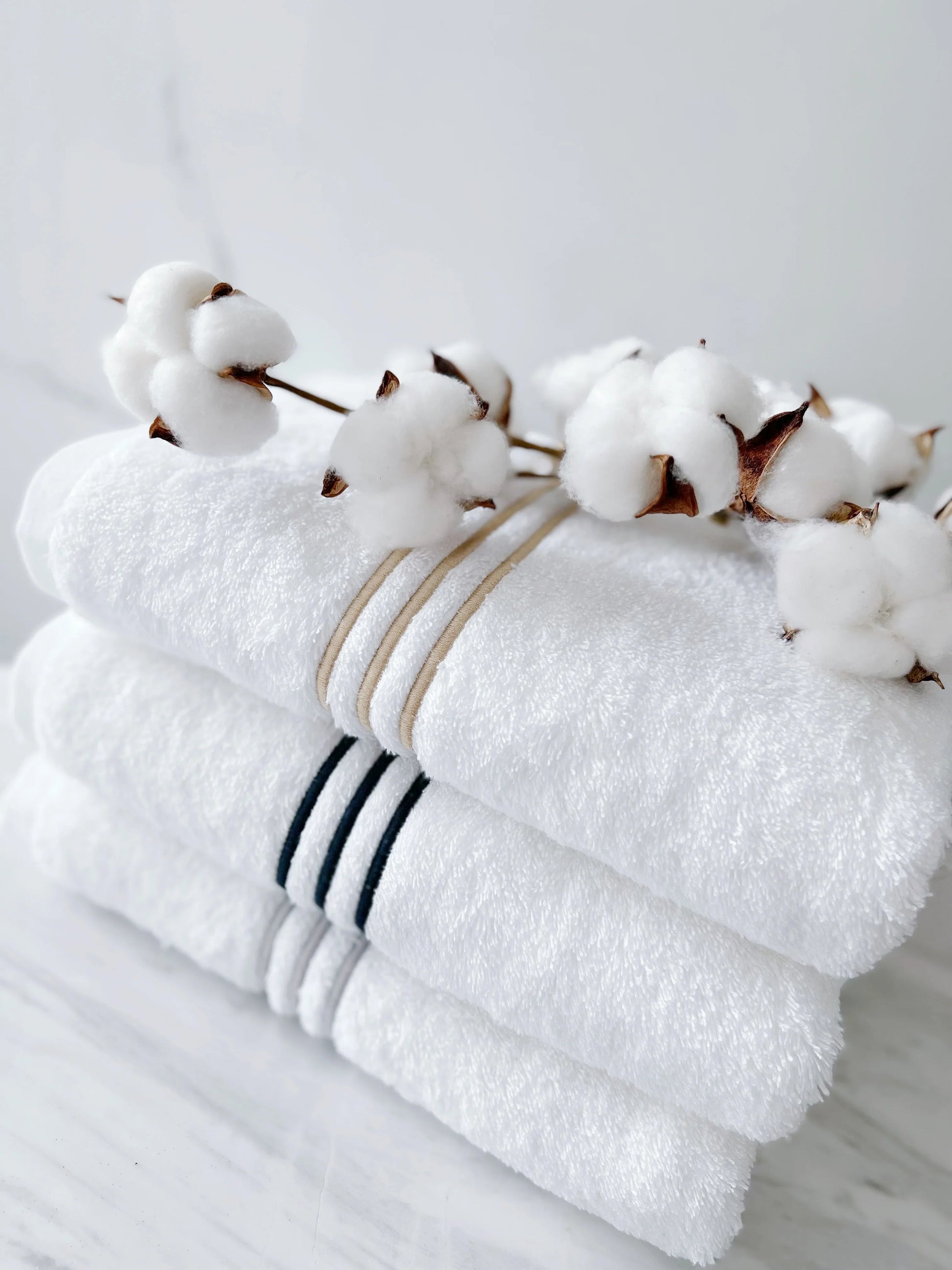 Luxury Signature Bath Towel Family Bundle (2 Adult Towels + 1 Kids Towel) - Count & Countess