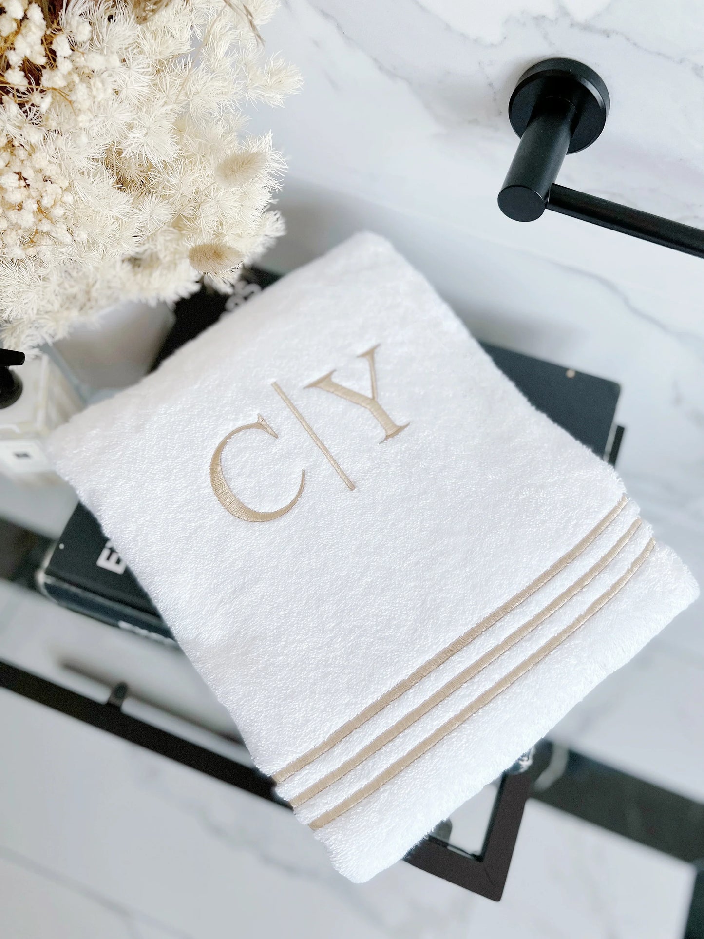 Luxury Signature Adult Bath Towel - Count & Countess