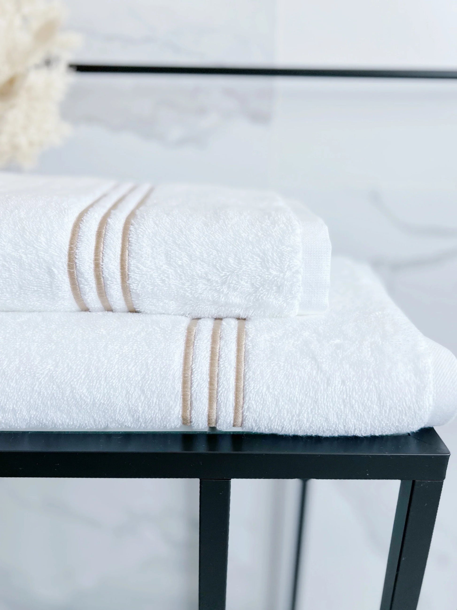 Luxury Signature Adult Bath Towel - Count & Countess