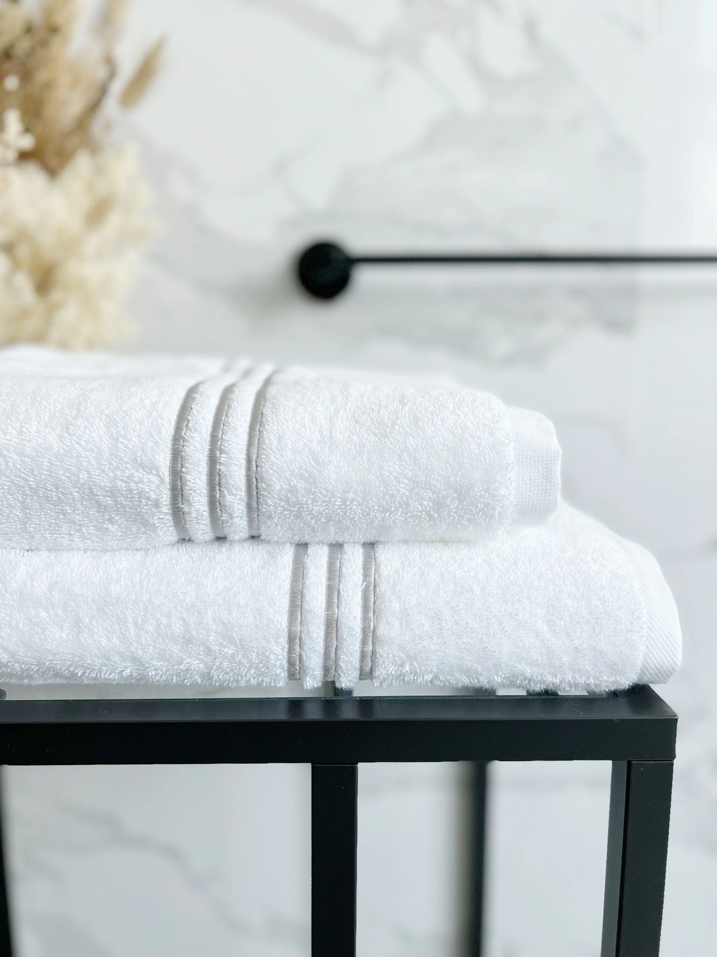 Luxury Signature Bath Towel Set (1 Adult Towel + 1 Kids Towel) - Count & Countess