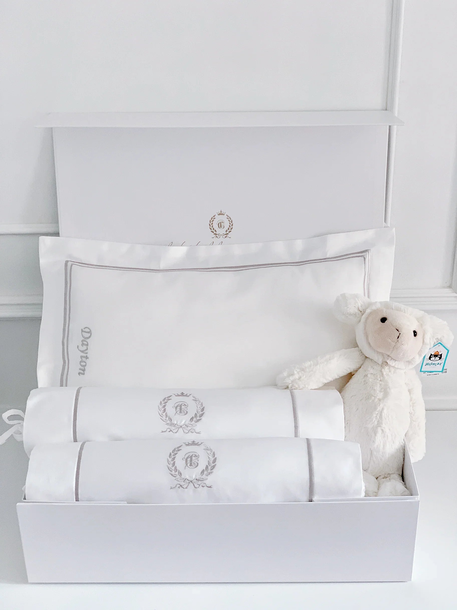 Bonne Nuit Newborn Gift Set - Platinum White - Count & Countess