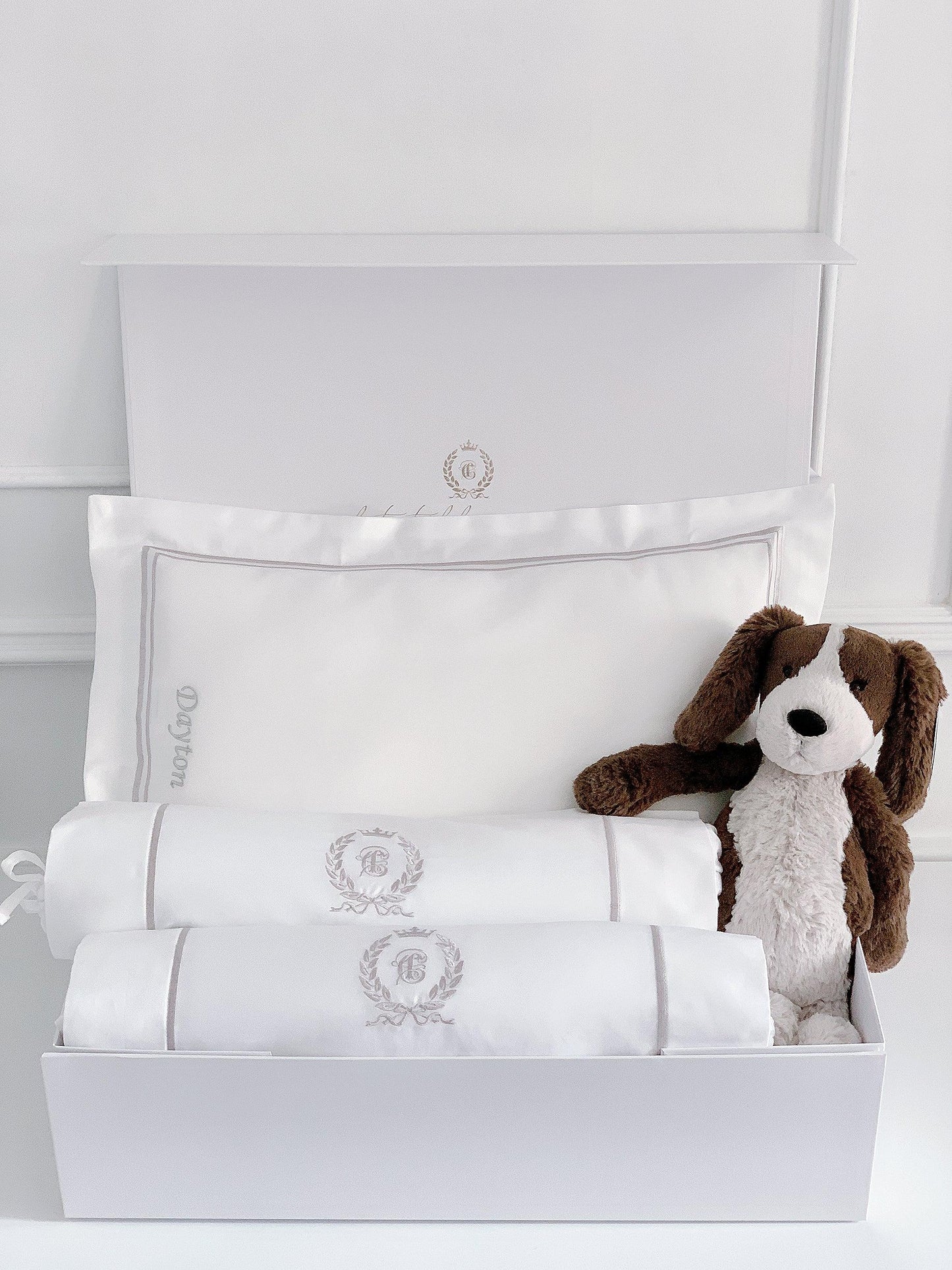 Bonne Nuit Newborn Gift Set - Platinum White - Count & Countess