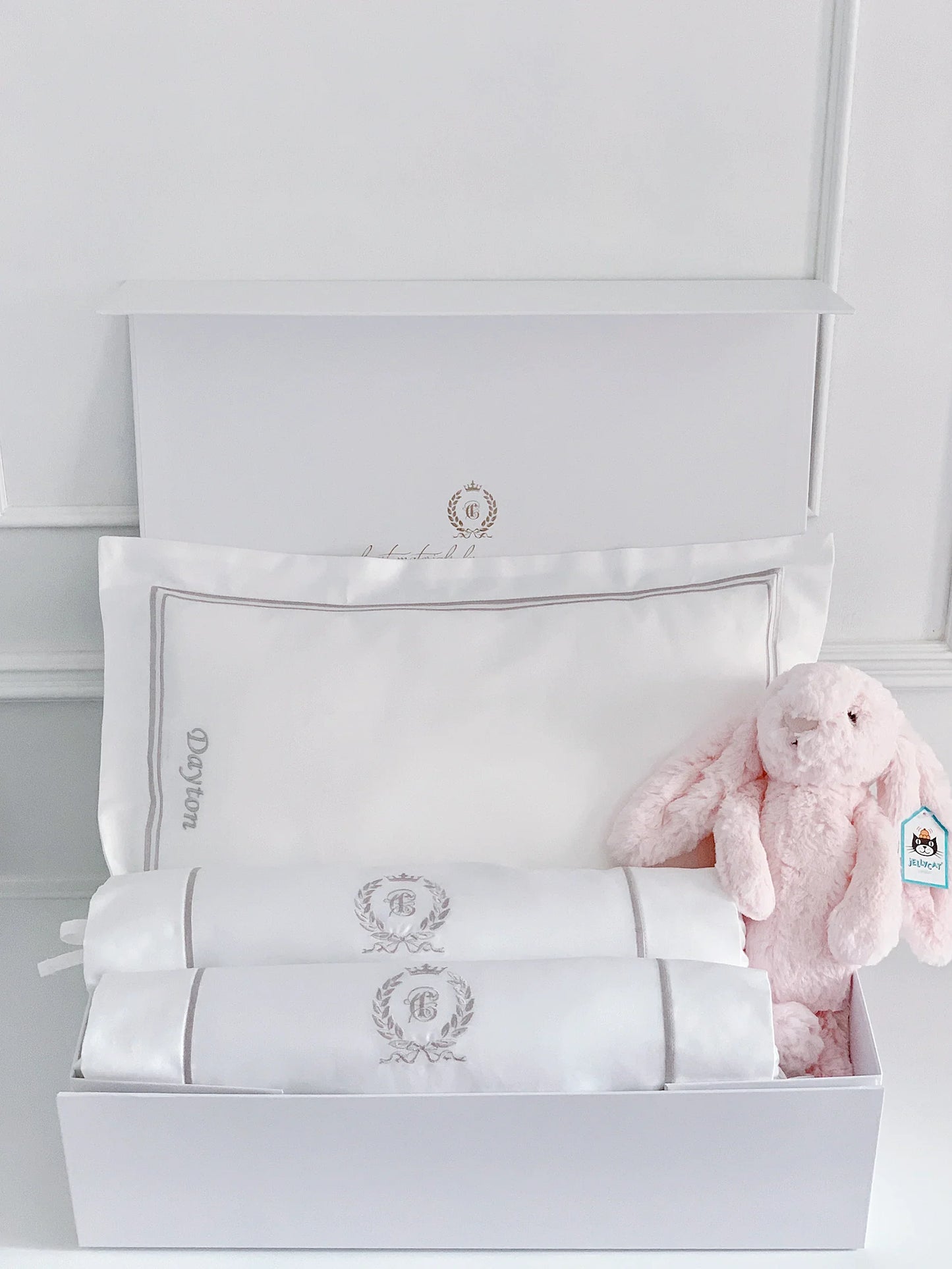 Bonne Nuit Newborn Gift Set - Platinum White - Count & Countess