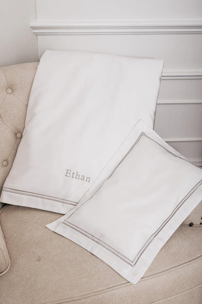 Luxury Egyptian Cotton Mulberry Silk Pillow & Duvet Set - Platinum White - Count & Countess