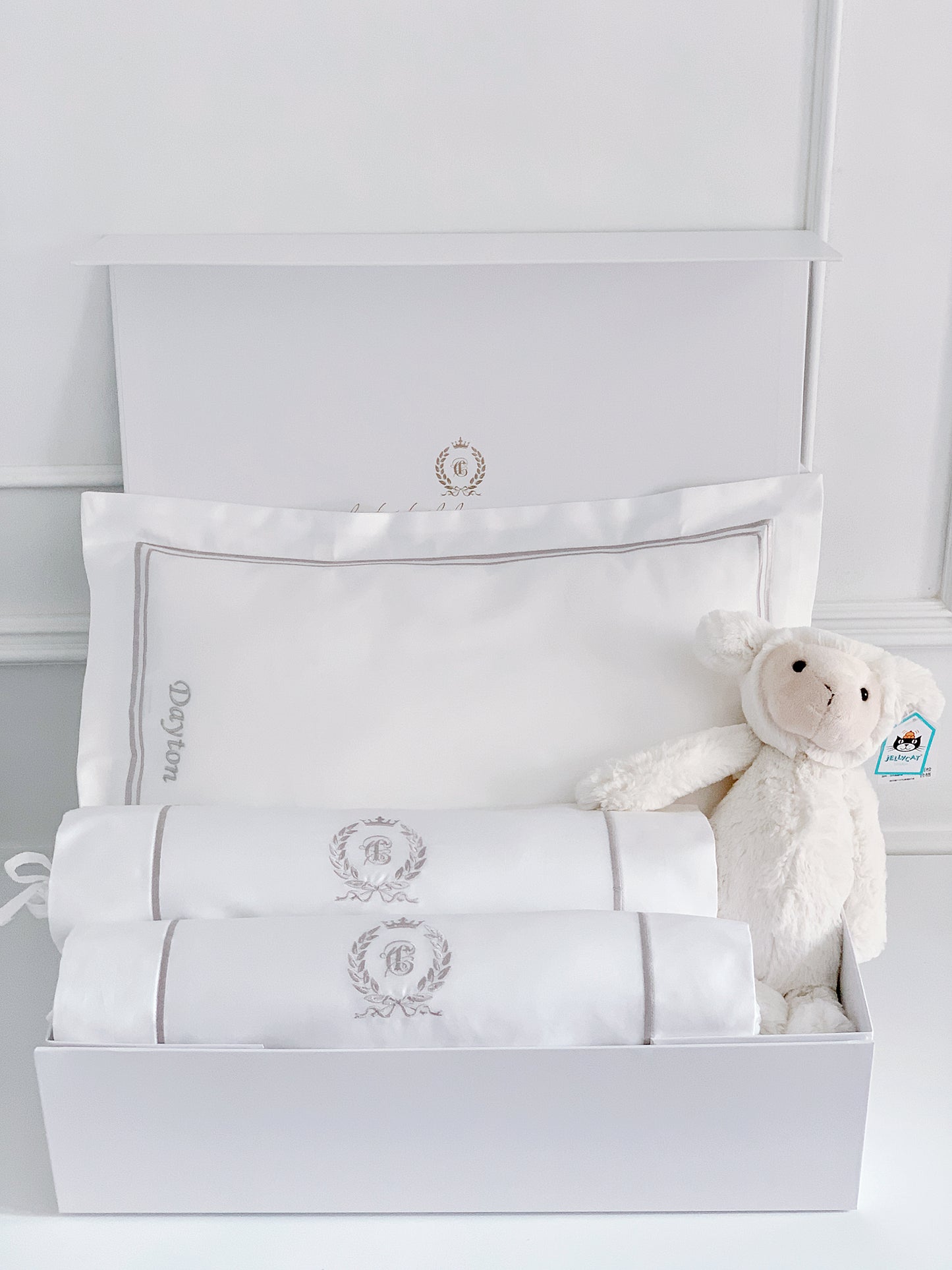 Bonne Nuit Newborn Gift Set - Platinum White