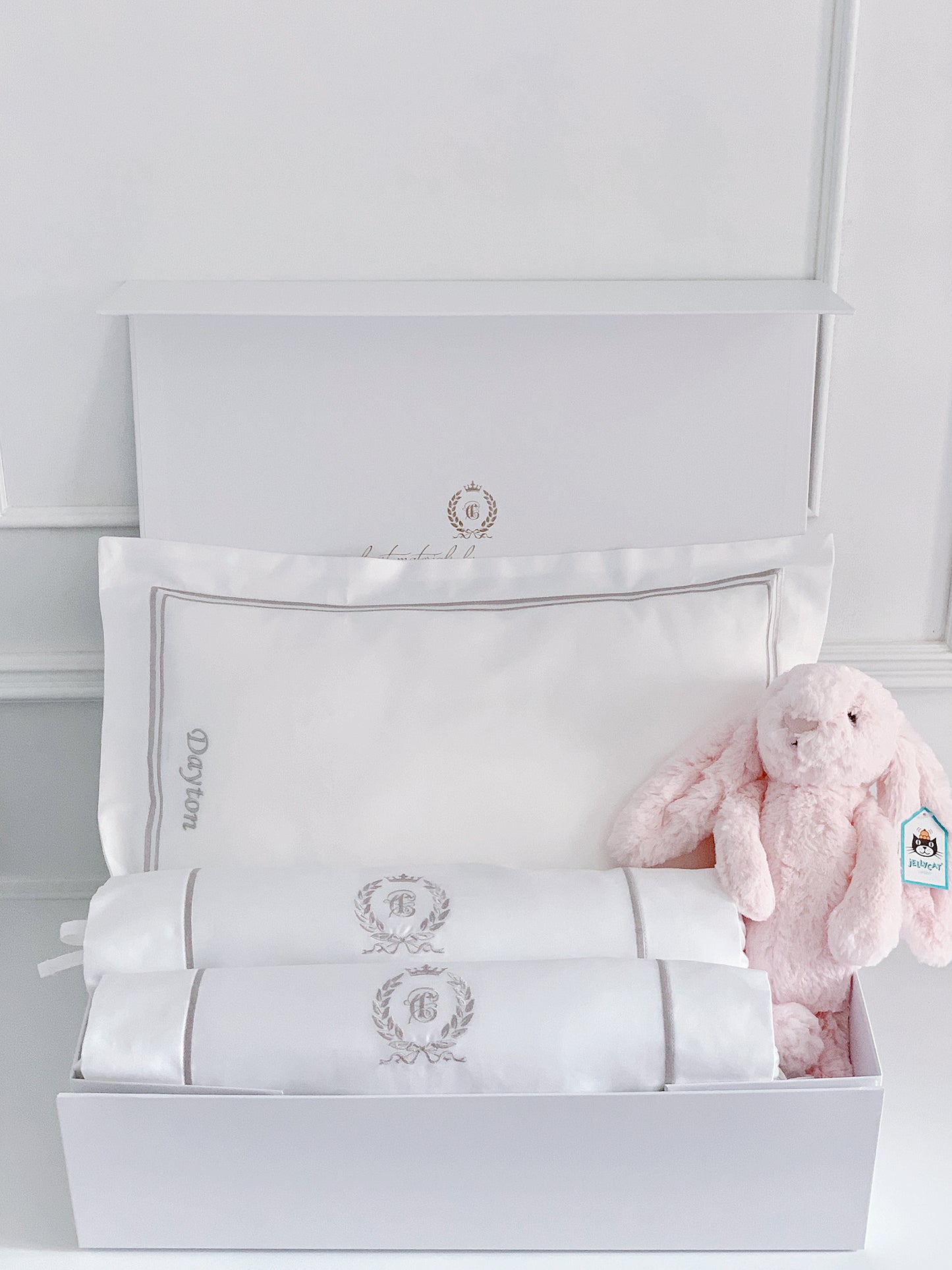 Bonne Nuit Newborn Gift Set - Platinum White