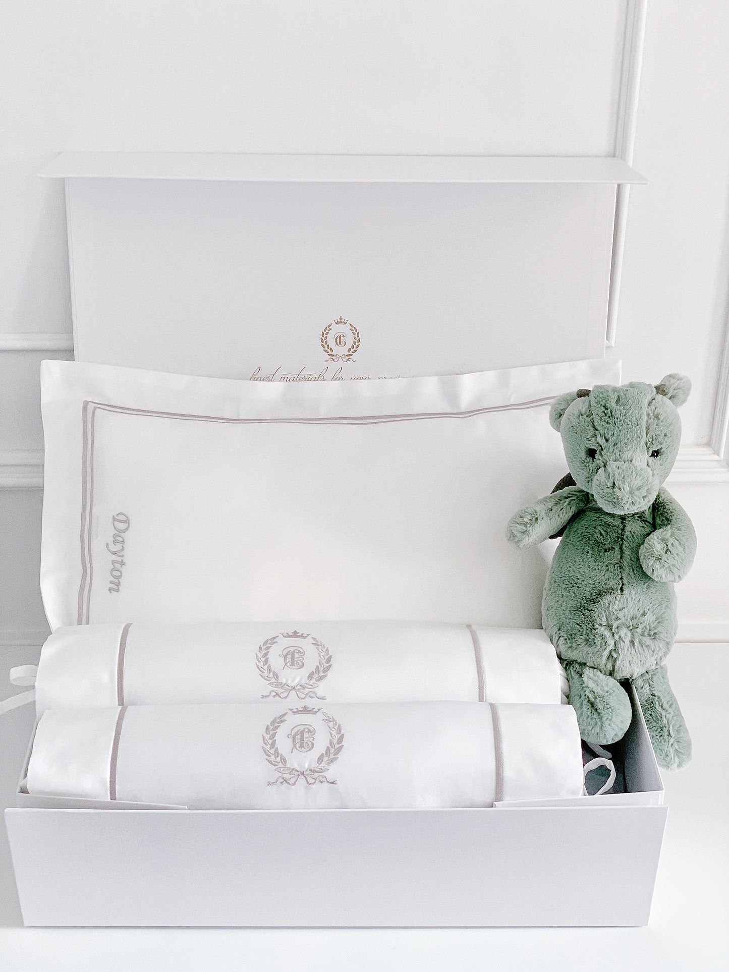 Bonne Nuit Newborn Gift Set - Platinum White