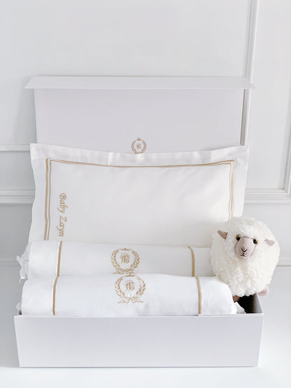 Bonne Nuit Newborn Gift Set - Royal White - Count & Countess