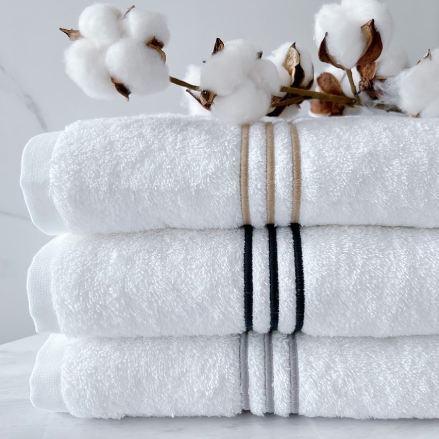 ✓Charisma Luxury White Bath Towel, Furniture & Home Living, Bedding & Towels  on Carousell